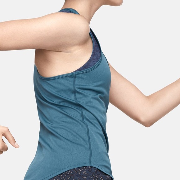 Featherweight Hurdle Tank in navy - Picture 6 of 7